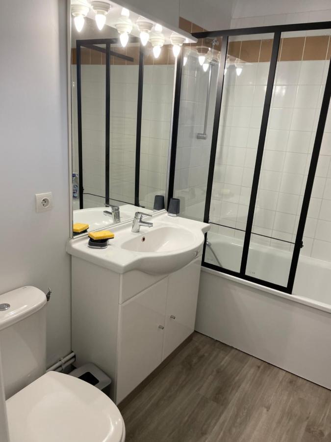 Studio Cote Piscine Apartment Equemauville Bagian luar foto