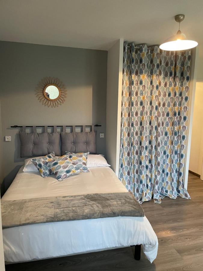 Studio Cote Piscine Apartment Equemauville Bagian luar foto