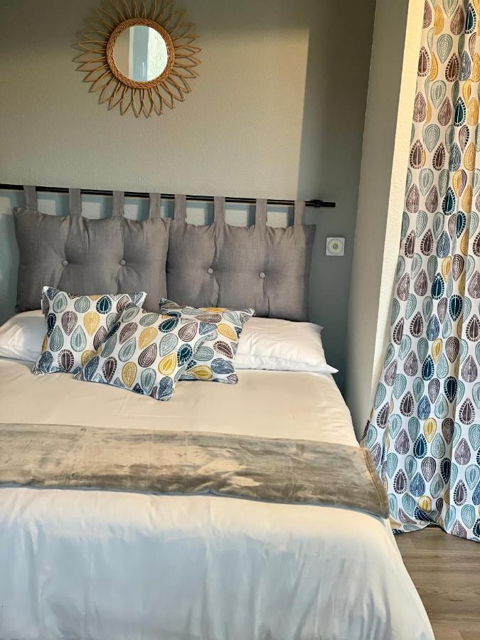 Studio Cote Piscine Apartment Equemauville Bagian luar foto